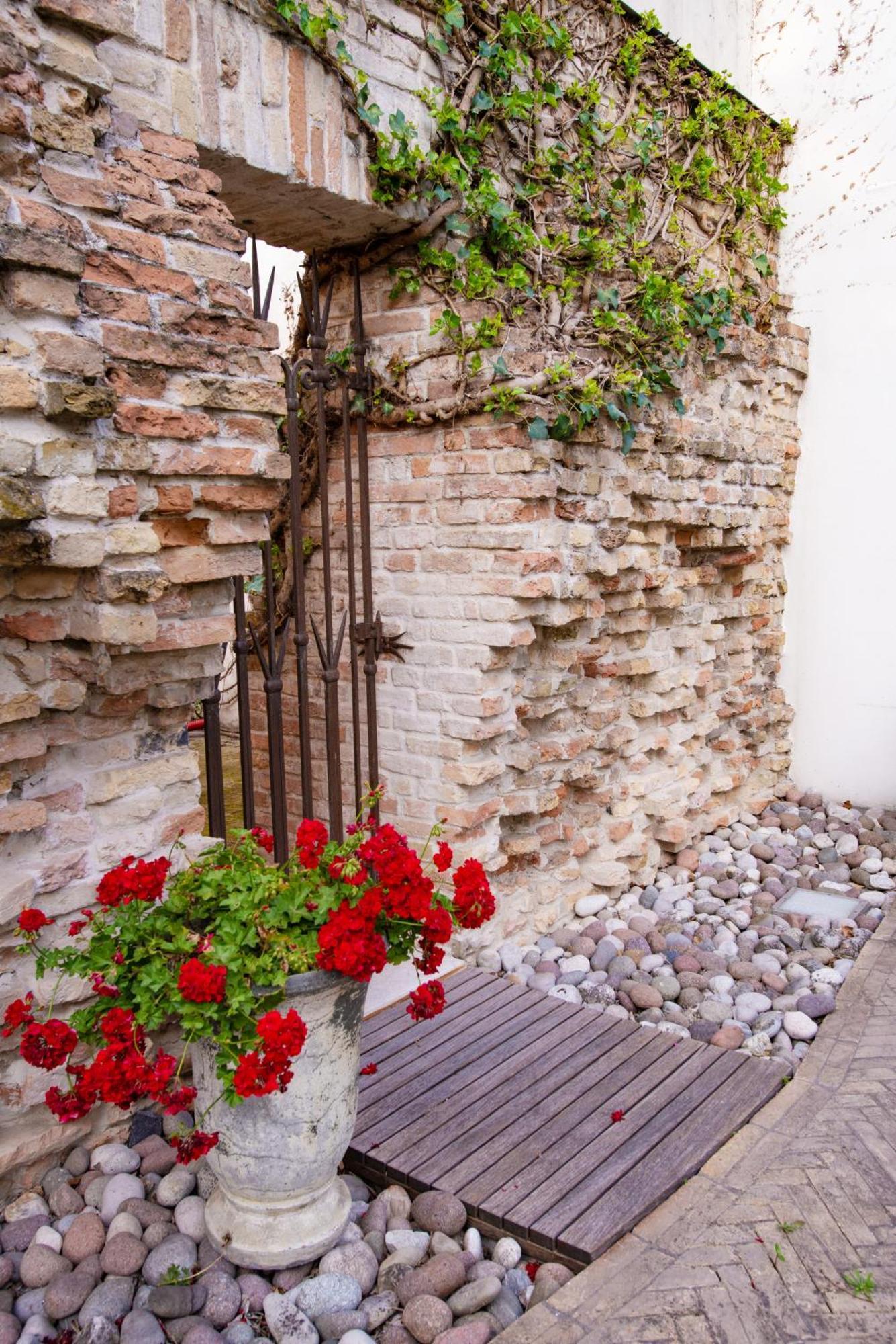 Apartament Au Petit Jardin Rawenna Zewnętrze zdjęcie